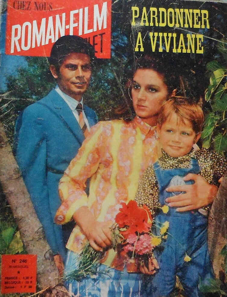 CHEZ NOUS ROMAN-FILM COMPLET magazine cover Issue 246  