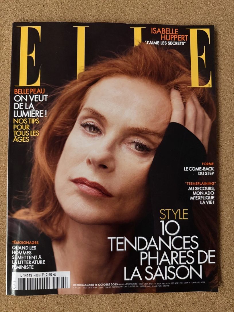 ELLE FRANCE magazine cover 16 October 2025