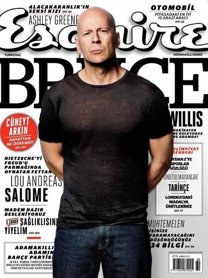 ESQUIRE TURKEY magazine cover  August 2012
