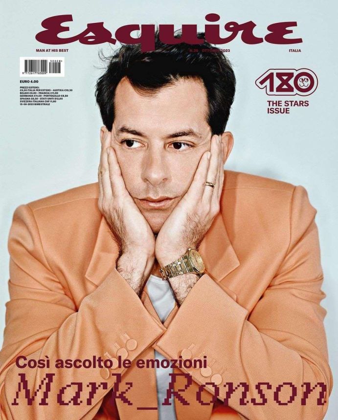 ESQUIRE ITALY magazine side cover  October 2023