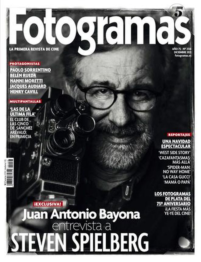 FOTOGRAMAS magazine cover Issue 2138  December 2021