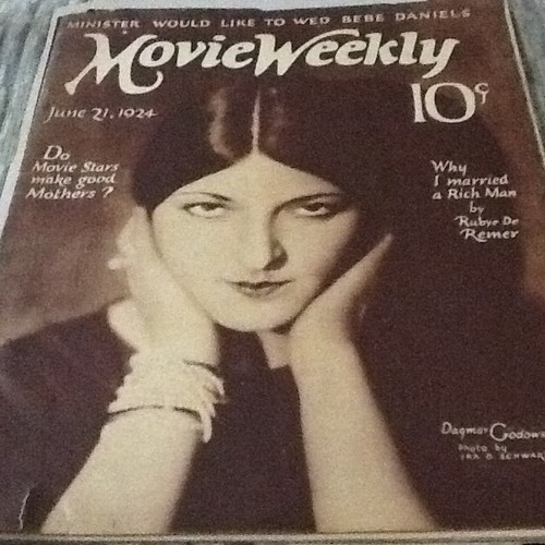 MOVIE WEEKLY magazine side cover 21 June 1924