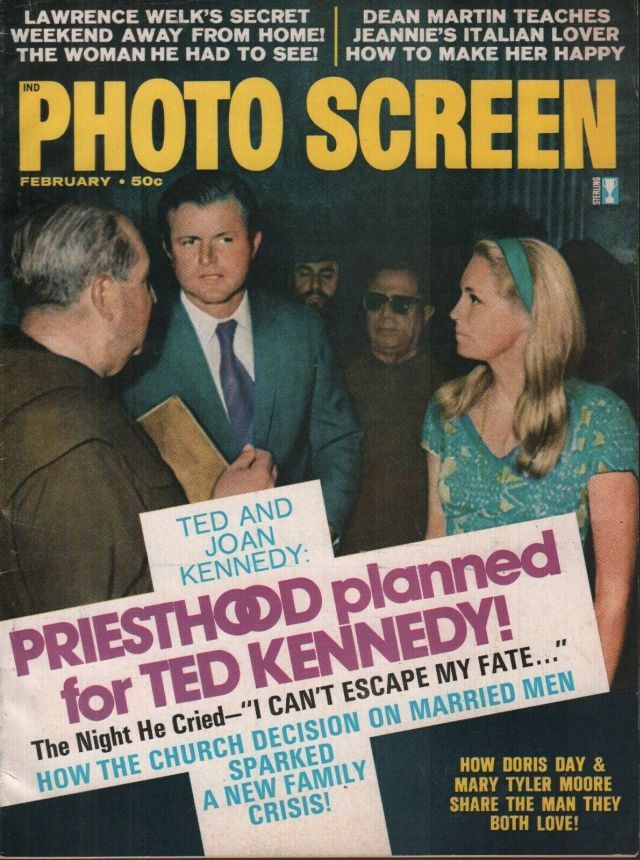 PHOTO SCREEN magazine cover February 1972