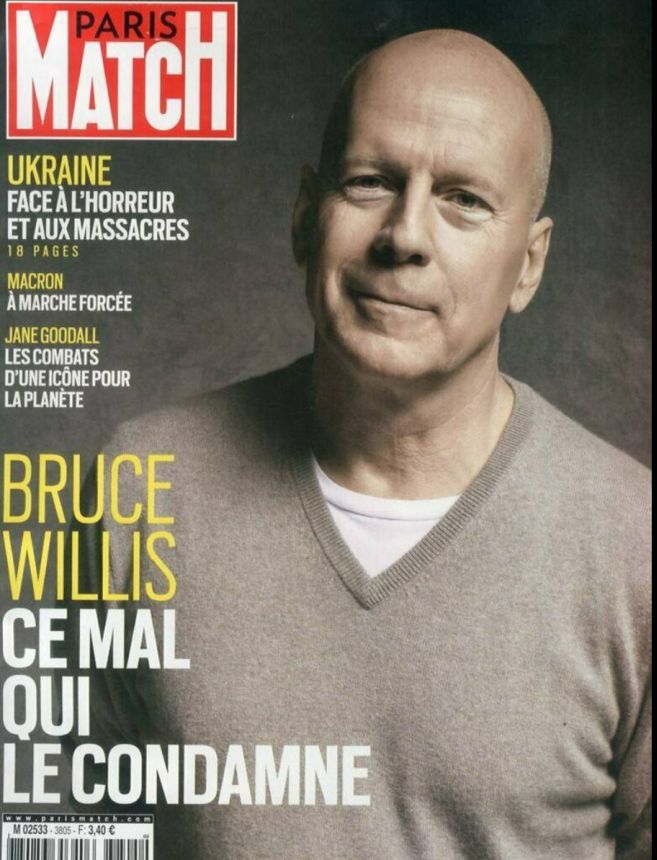 PARIS MATCH magazine side cover Issue 3805 7 April 2022