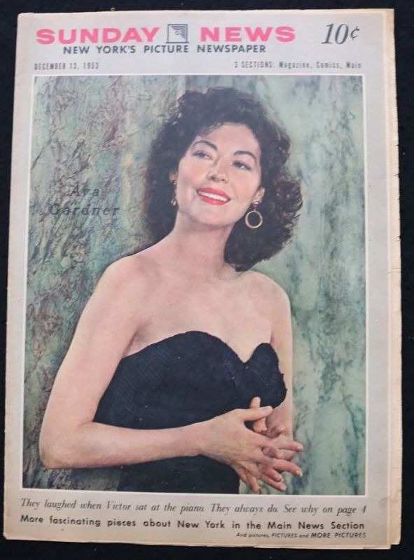 SUNDAY NEWS magazine side cover 13 December 1953
