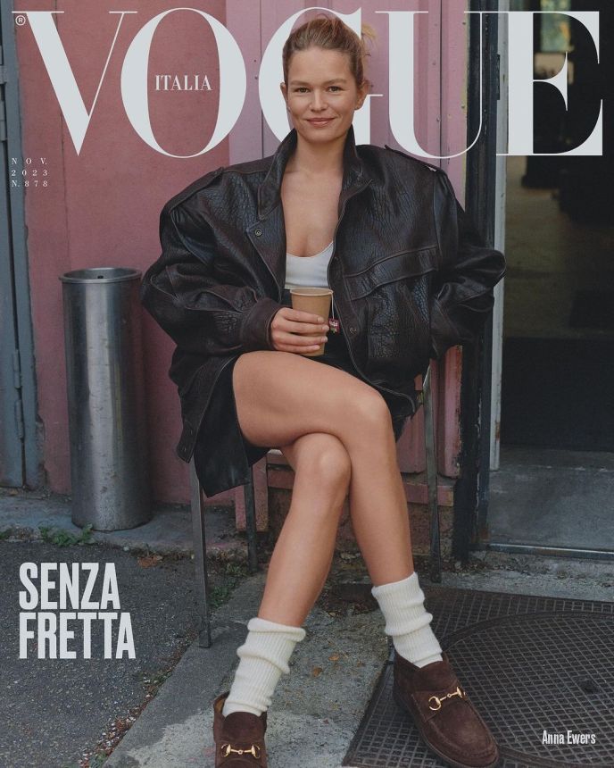 VOGUE ITALY magazine side cover  November 2023