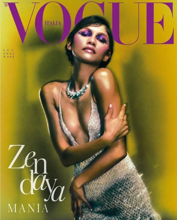 VOGUE ITALY magazine side cover  July 2022